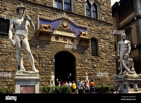 David Michelangelo Buonarroti The Palazzo Palace Vecchio Is The Town