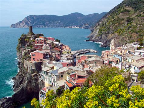 A Rough Guide To The Cinque Terre In Italy Things To Do In Vernazza