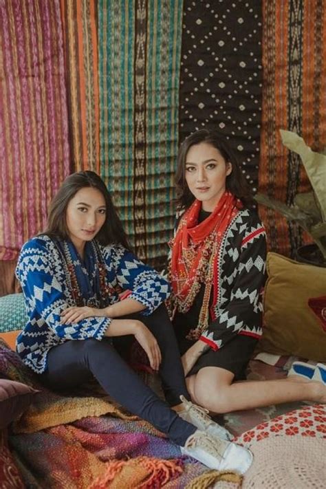 5 Ways To Incorporate Traditional Filipino Weaves Into Your Modern