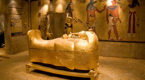Inside King Tutankhamuns Tomb Historicaleve