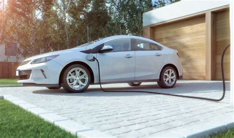 Detroits Dte Energy Offers Electric Vehicle Charger Rebates Dbusiness Magazine