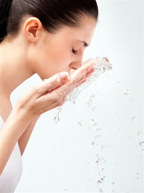 How To Wash Your Face Best Ways To Wash Your Face