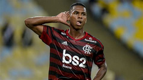 Enquanto o voltaço chega à 11ª rodada como líder, com 21 provável escalação do volta redonda: Flamengo x Volta Redonda: onde assistir, escalação ...