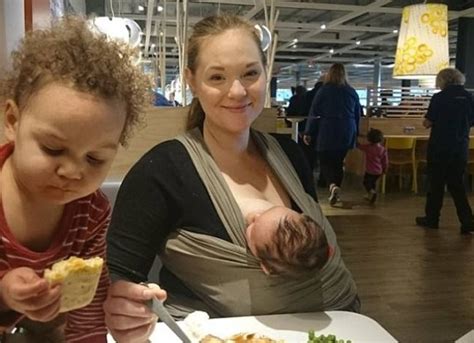 Le Ordenan Dejar De Amamantar A Su Bebé De Siete Semanas En Ikea Tras