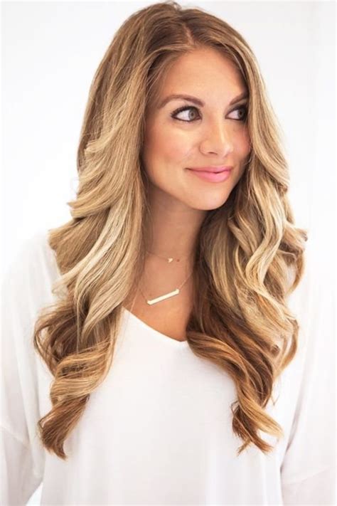 When we think of curly hairstyles for long hair, most of us think of the reality tv star department of the hairstyling world: 60 Quick And Easy Hairstyles For Short, Long & Curly Hair