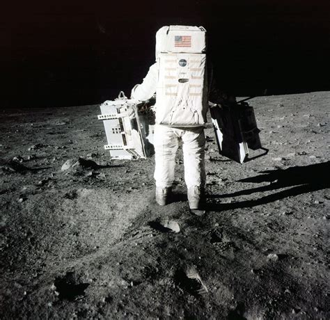 Il Y A 45 Ans Le Premier Homme Marchait Sur La Lune
