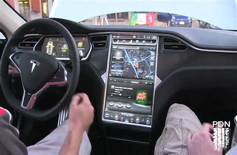 The Dash Of The Tesla Model S