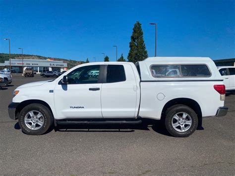 Ever wonder what the towing capacity is for many toyota models? Pre-Owned 2010 Toyota Tundra DOUBLE CAB SR5