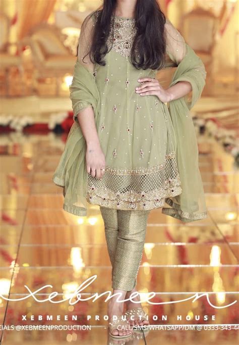 Traditional pakistani bridal dresses are a must for pakistani brides. Pin by Zainab Hassan on Semi plain/ plain/ simple dresses ...