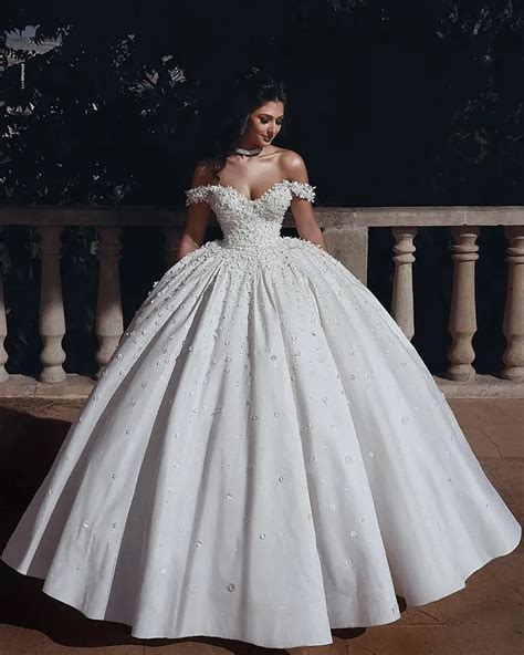 Luxury White Lace Wedding Dress Ball Gown Sweetheart Bridal Gown 2019