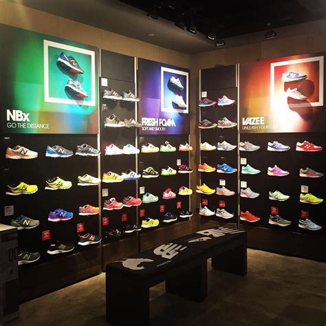Pin By Alexandra Nolan On New Balance Retail Space Clothing Store