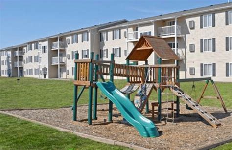 Riley is a 1, 2 and 3 bedroom apartment community within a five minutes drive of shopping, dining, and entertainment. Geary Estates Apartments - Junction City, KS