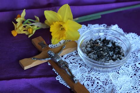 Wann ist der aschermittwoch ? Wann ist Aschermittwoch 2019? - Aschenkreuz, Fastenzeit