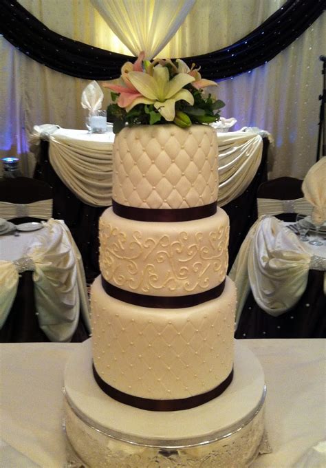 Jocelyns Wedding Cakes And More Elegant Wedding Cake