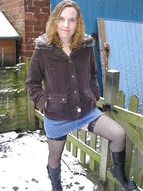Flashing In The Snow Stockings And Boots Photo 19 42 109201134213