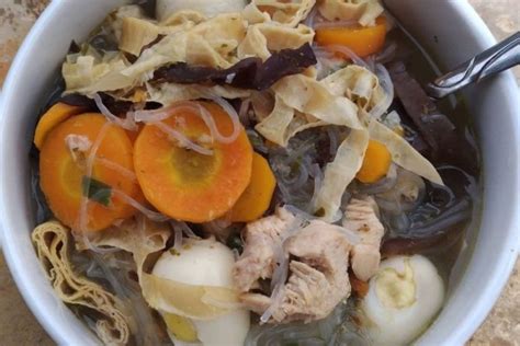 Sop buntut adalah makanan yang sangat enak dan lezat yang sangat di gemari oleh para penggemar kuliner di indonesia. Resep Sop Ayam Enak Dan Gurih - Model Hijab Terbaru