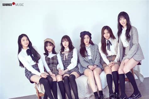 gfriend kprofiles they released their debut mini album season of glass on january 15 music is