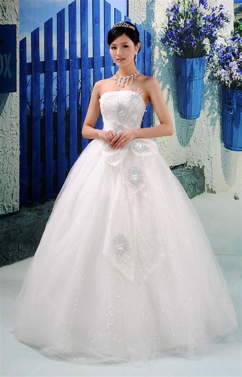 More Peacock Wedding dresses! (Yes, they're wedding dresses, or used as