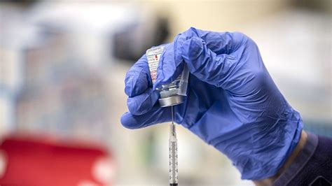(1.5% vs 1.1%, compared to 0.6% vs 0.5% in pfizer, making me think their criteria for reporting mild side. CDC: Pfizer, Moderna vaccines 94 percent effective against hospitalization in older adults ...