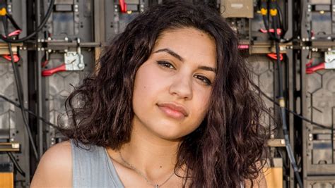 Alessia Cara Reveals Why Shes Ditching Hair And Makeup In Her Recent