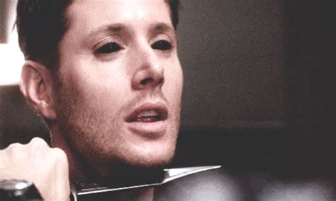 I Can T Get Enough Of This This One Isn T A Gif Castiel Supernatural
