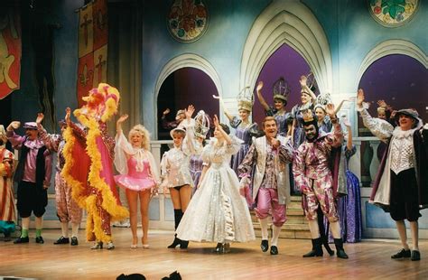 Panto History For The Beck