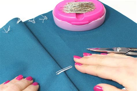 How To: Tailor's Tacks Learn how to sew a Tailor's Tack in this