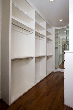 Who is the designer of walk in closets? 610 East 8th | Narrow closet, Narrow closet design, Long ...