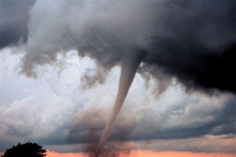 The Us Gets More Tornadoes Than Any Other Country Vox