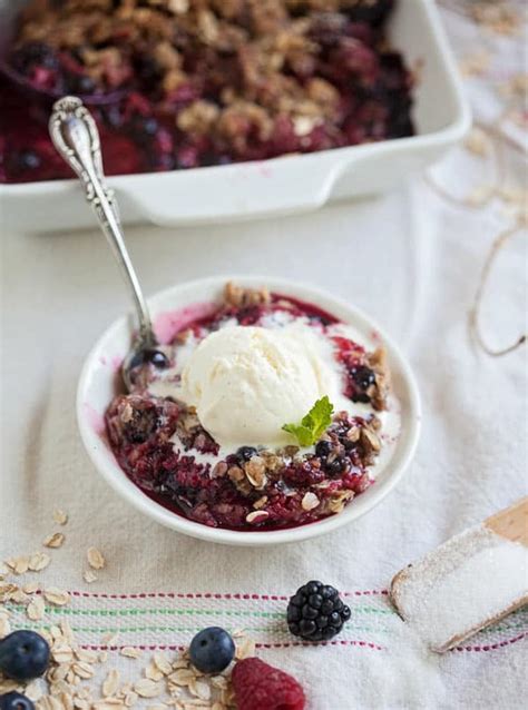 Mixed Berry Crisp A Tasty Treat For Warm Summer Nights