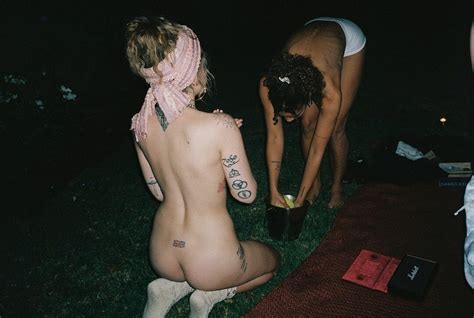 Sexy Paris Jackson Showing Her Naked Boobs And Ass In A Spooky Gallery