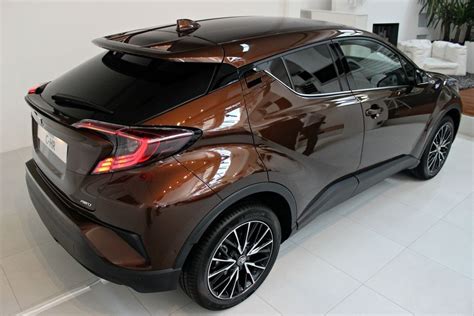 Les réactions, les notes, les points fort, les points faibles, et postez votre propre avis sur le site de caradisiac. Mondial de Paris 2016 - Toyota C-HR : le désiré