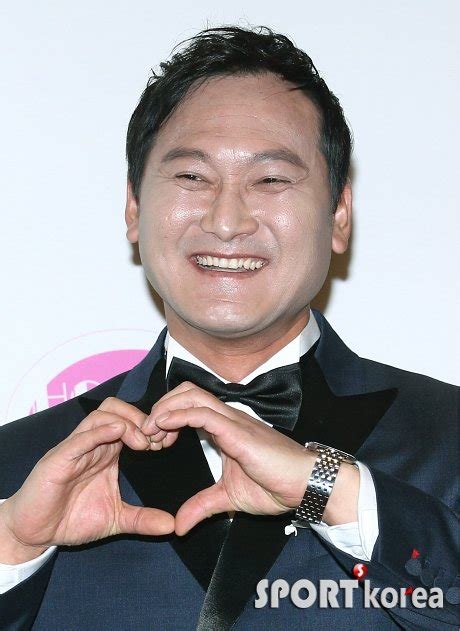 May 27, 2021 · 송강 새로운 인물 만남 설렘 커.'알고있지만' 촬영 집중 화보 윤성열 기자 / 입력 : '기분좋은 날' 정만식 "강현빈 役으로 돌싱남들에게 희망 ...