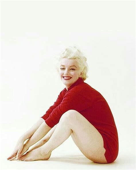 49 Sexy Marilyn Monroe Feet Pictures Are Too Much For You To Handle