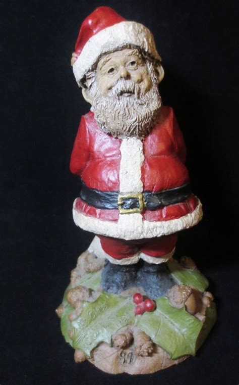 Tom Clark Gnome Figurine Santa Claus With Presents Holly And Berries 99
