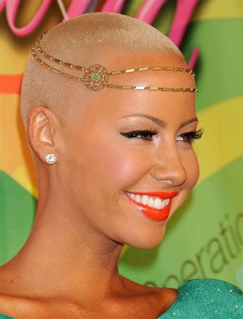 Amber Rose Photo 61 Of 136 Pics Wallpaper Photo 392097 Theplace2