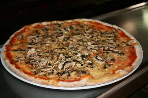Pizza Funghi | Essen, Rezepte