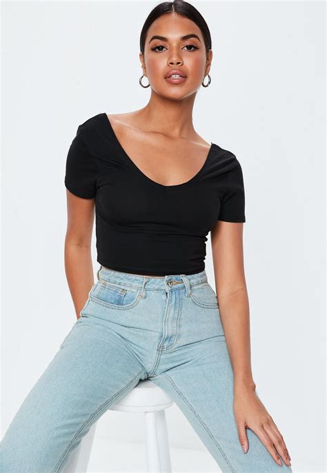 Black V Front Fitted Crop Top Womens Tops Workout Crop Top Crop Tops
