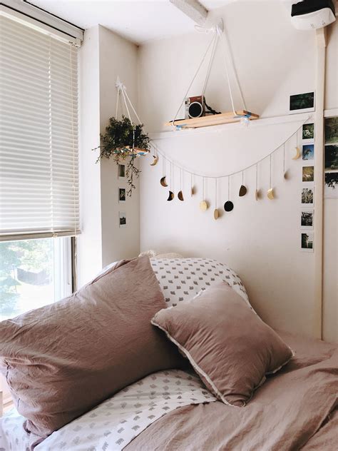 Boho Minimal Dorm Room Inspired By Urban Outfitters Color Cozy Dorm