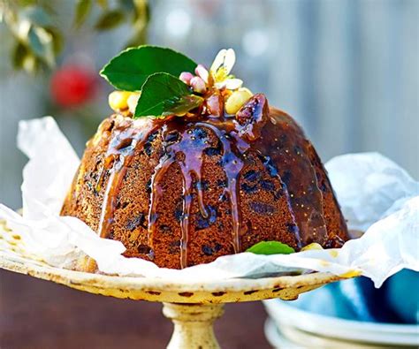 Instead, christmas pudding is more of a cake, which is actually steamed instead of baked in the oven. Classic Christmas cakes and puddings | Food To Love
