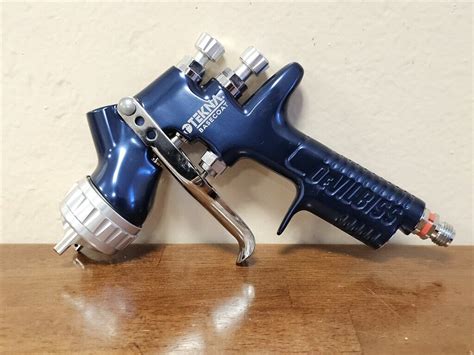 New Devilbiss Tekna Basecoat Uncupped Paint Spray Gun Automotive