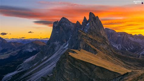 Dolomites Italy Massif Odle Great Sunsets Mountains Puez Odle