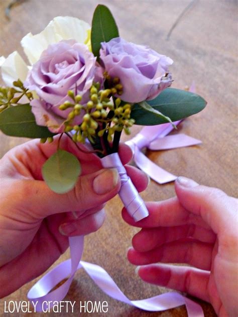 Tutorial How To Make A Corsage Like A Pro Prom Flowers Pretty Flowers