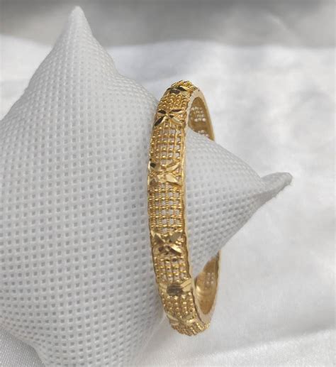 Gold Plated Bangle With Mesh Design Itscustommade 444237