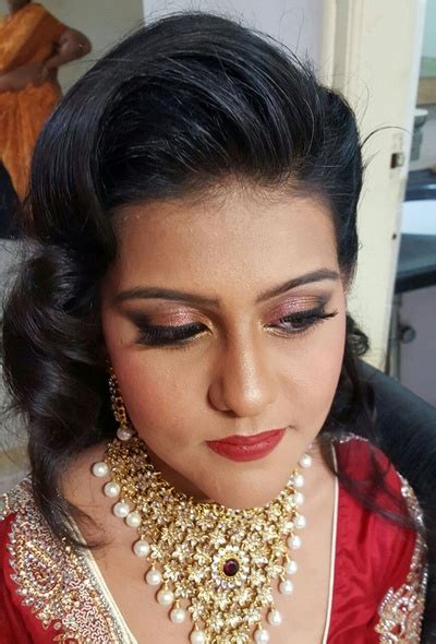 Blogger and media mogul linda ikeji who is still on her mummy duties has. Anu Chugh, Bridal Makeup Artist in Bangalore | WeddingZ