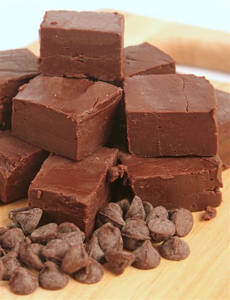 Too Good To Be True Try This Easy 2 Ingredient Chocolate Fudge
