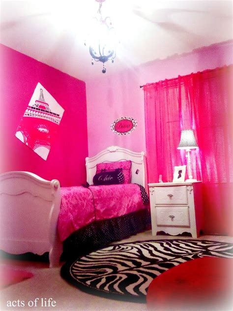 Hot Pink Bedroom My Daughters Bedroom Project Hot Pink Bedrooms Pink Bedroom Design Pink