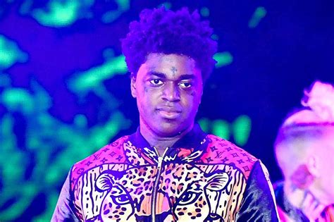 Kodak Black Security Guard Shot While Rapper Was At Mcdonalds Xxl