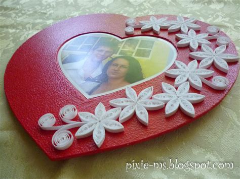 Diy Heart Shaped Quilled Photo Frame Diy Quilling Ideas Creative