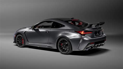 Lambo Blogging The Lexus Rc F Track Edition Loses Weight Adds Power
